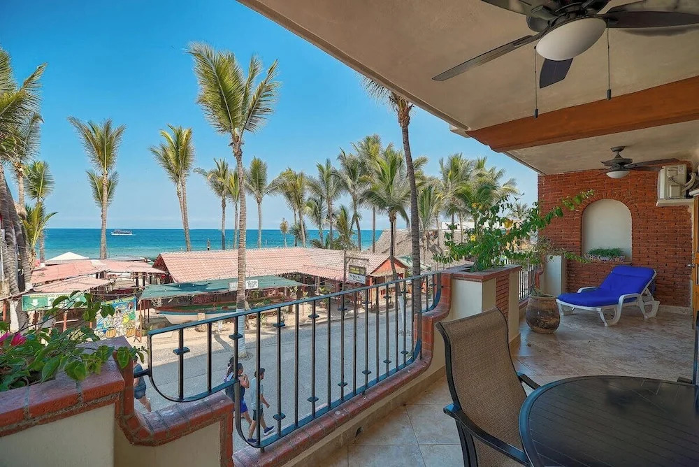 Ocean View 2Br Condo-balcony-beach-pool - 204