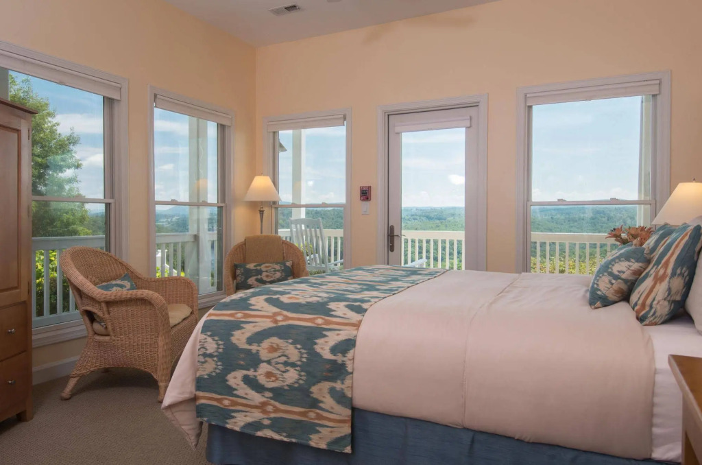 Inn at Riverbend