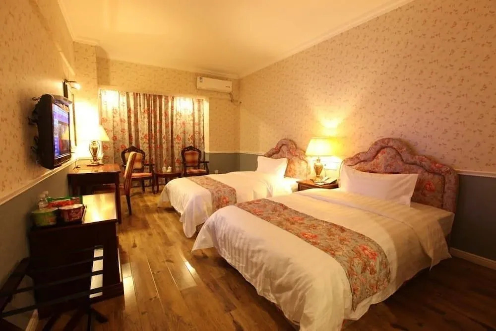 Chongqing Kaifei Hotel