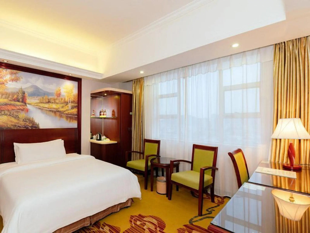 Vienna Hotel Huizhou Huiyang Danshui Road