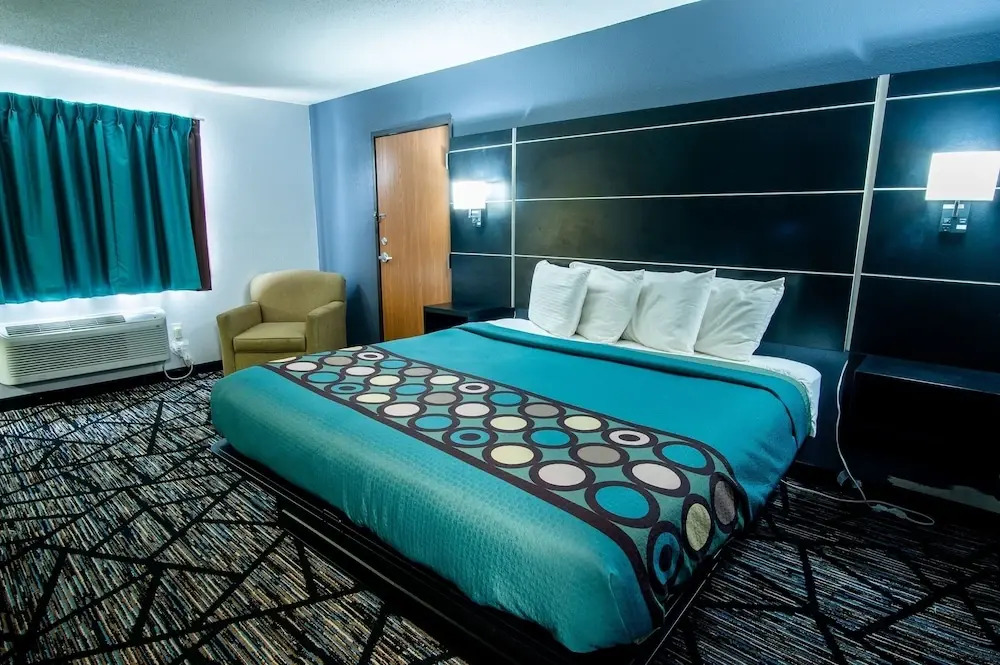 Asteria Inn And Suites
