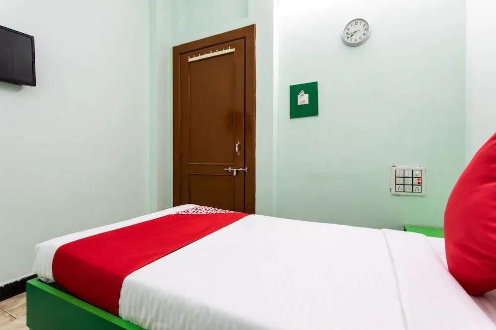 Hotel O Santushti
