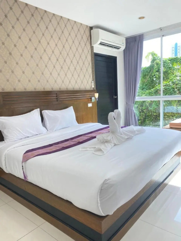 NJ PATONG HOTEL