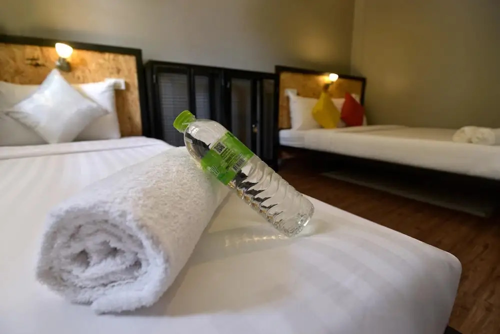 OK CHIC PHUKET HOSTEL