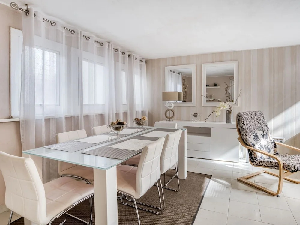 Waterfront Apartment in Playa de Aro With Patio