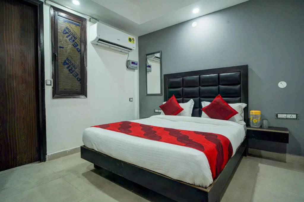 Red Snapper Hotel