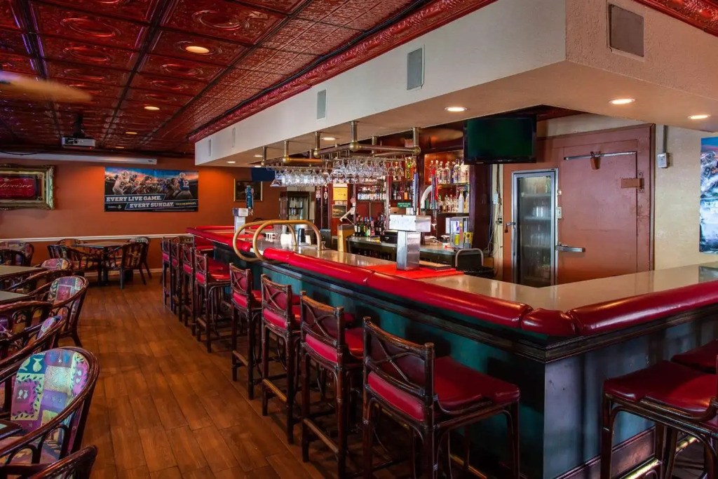 Beachside Hotel & Suites Cocoa Beach - Port Canaveral