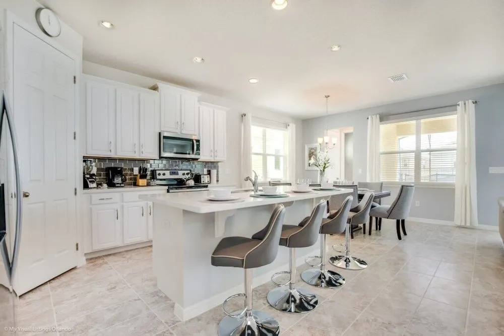 1791spp 5 Bedroom Townhouse by RedAwning