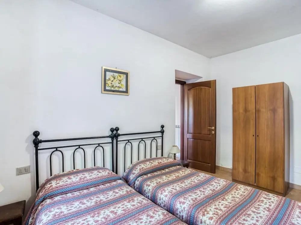 Mansion in Citerna With Pool & Garden