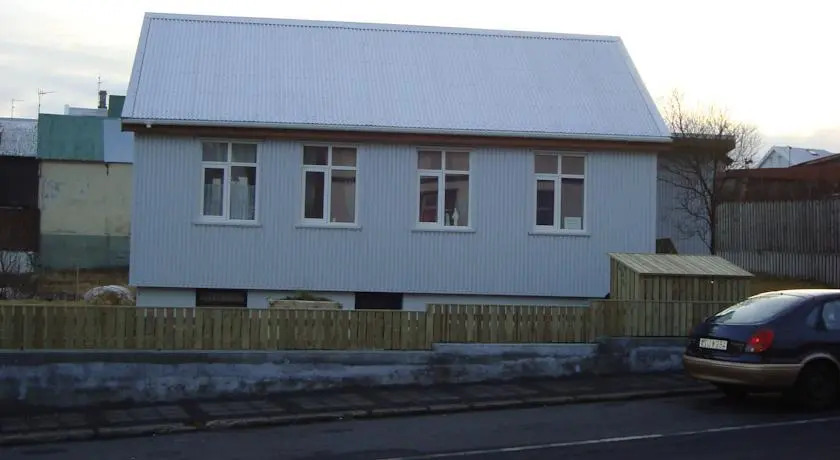 Guesthouse Sólbakki