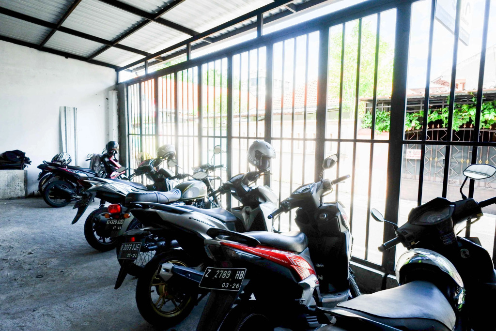 RedDoorz @ Kratonan Solo