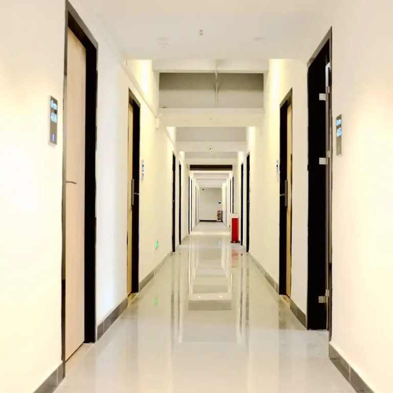 Yimi Hotel Sanyuanli Subway Station