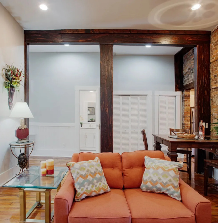 Newly Renovated Historic District Apt