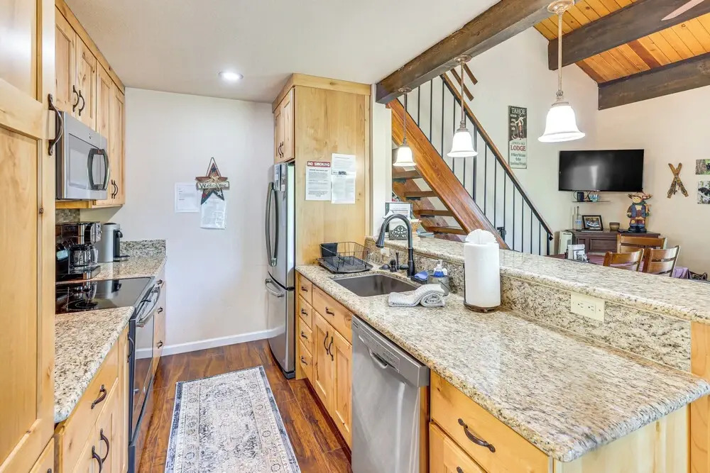 5 Mi to Northstar Resort! Multi-level Family Condo