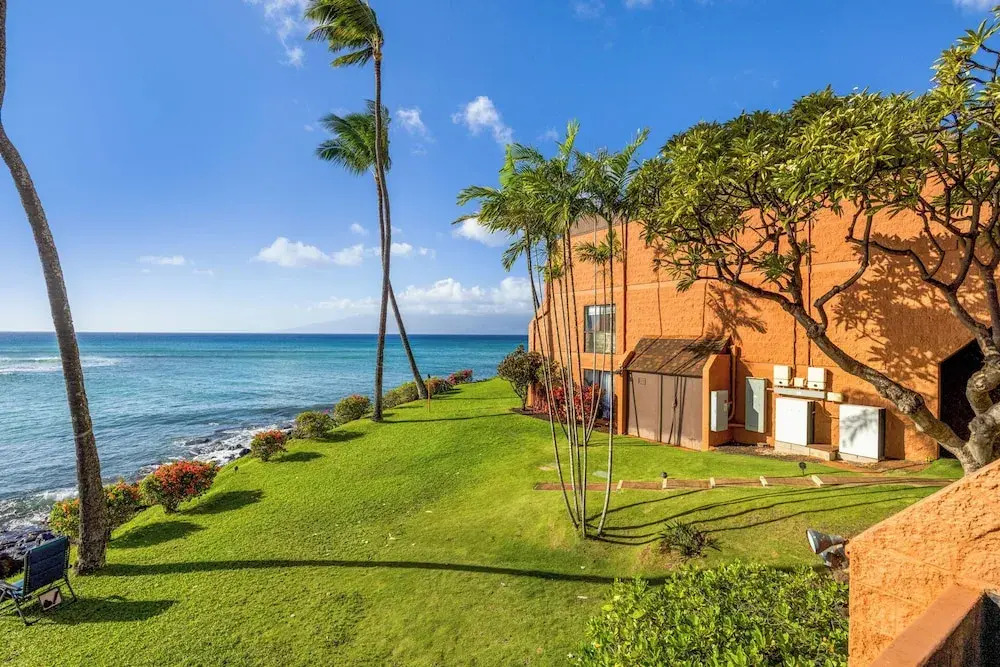 Kuleana Club - 710