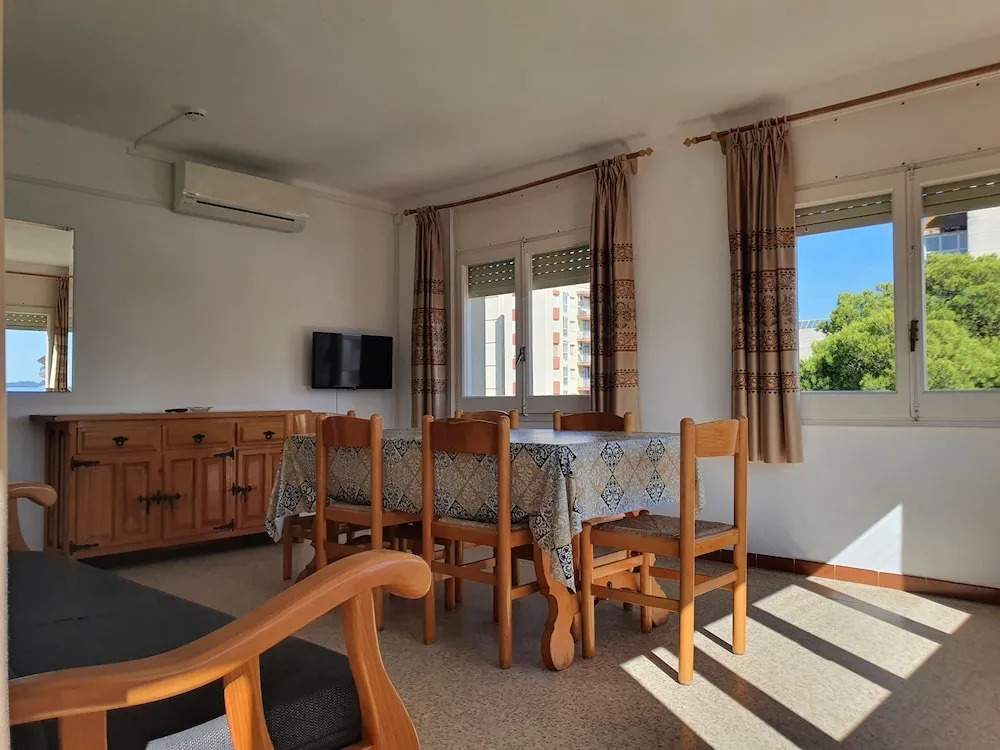 Payet Apartments 4-6 Personas