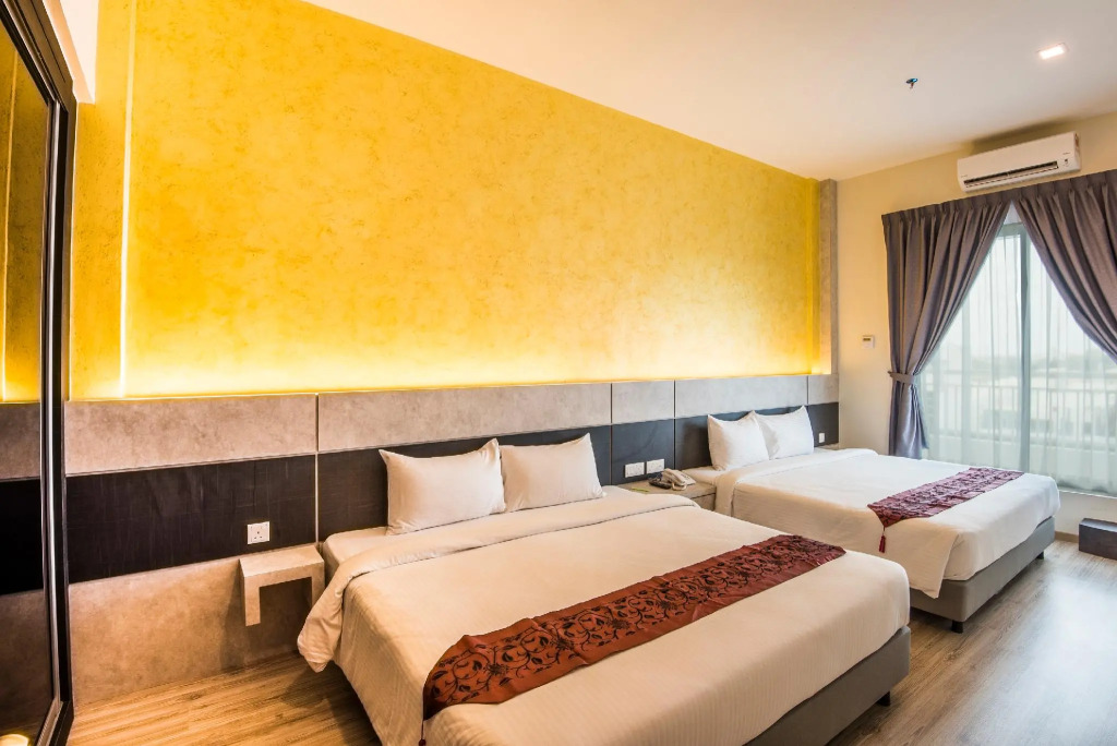 Marvelux Hotel