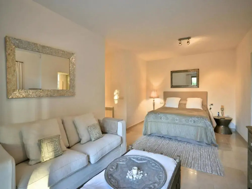 Villa in Porroig with Stunning Sea Views