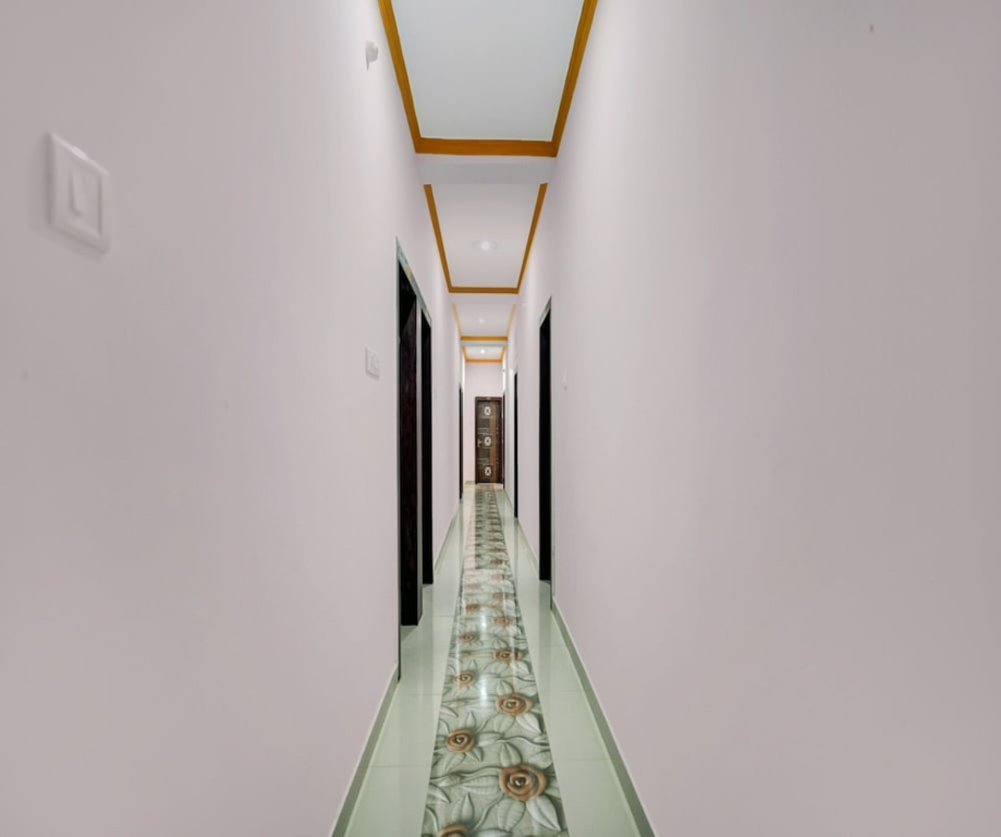 OYO 828246 Hotel Shahi Mahal