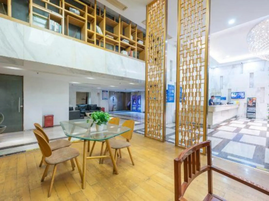 Comfort International Hotel (Nanzhuang Checheng)