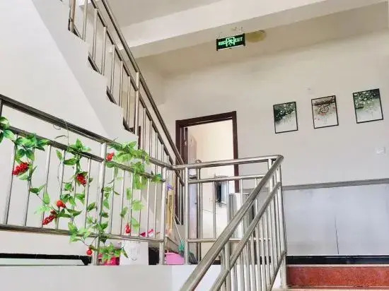 Jiaxuan Farmyard