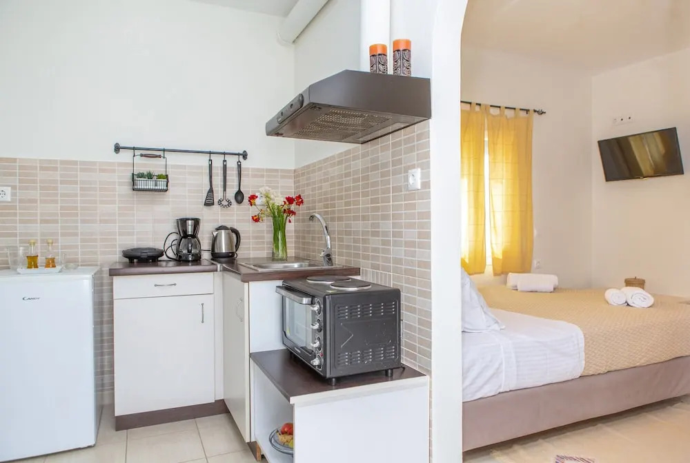 EpAvlis Boutique Apartments