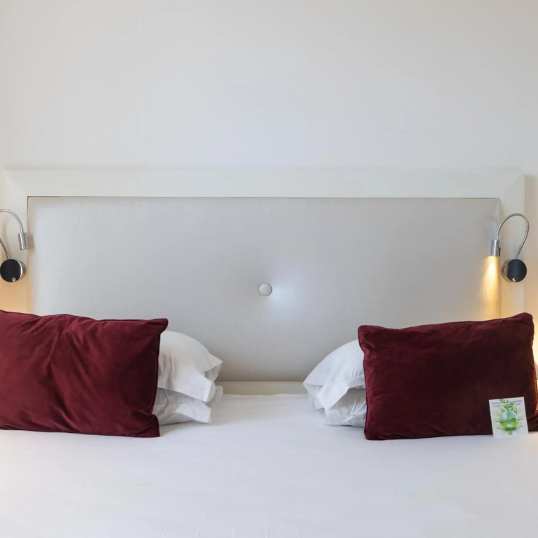 Hotel Renoir
