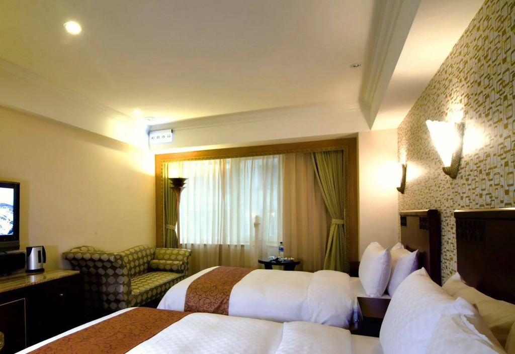 Royal Palace Hotel