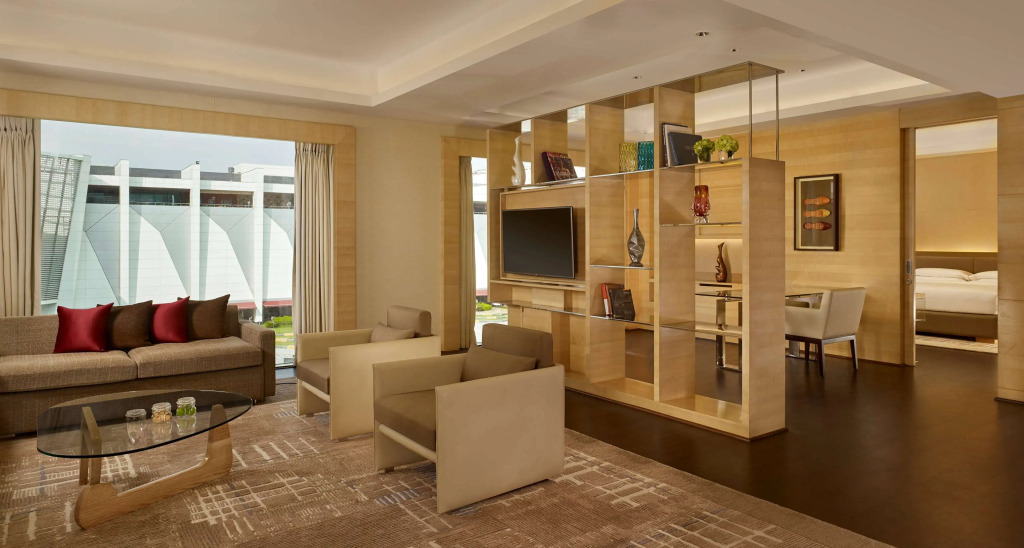 Hyatt Regency Chandigarh, Elante Mall