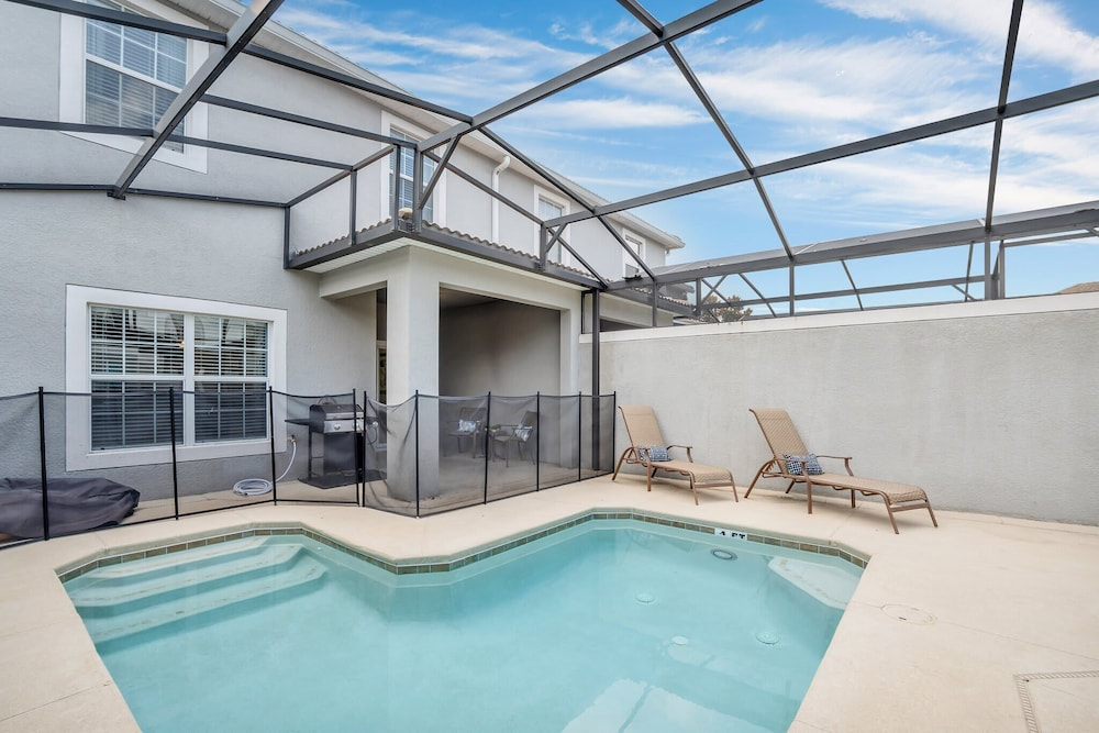 Spacious and Luxurious Home With Splash Pool, Close to Disney #4st804