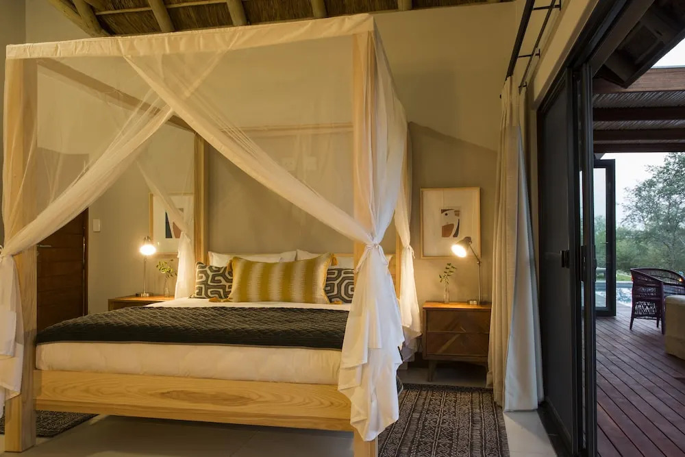 Moya Safari Villa
