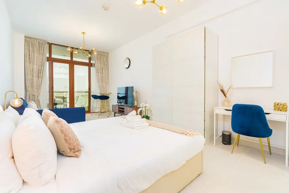 Luxurious Studio With Breath-taking Palm Views