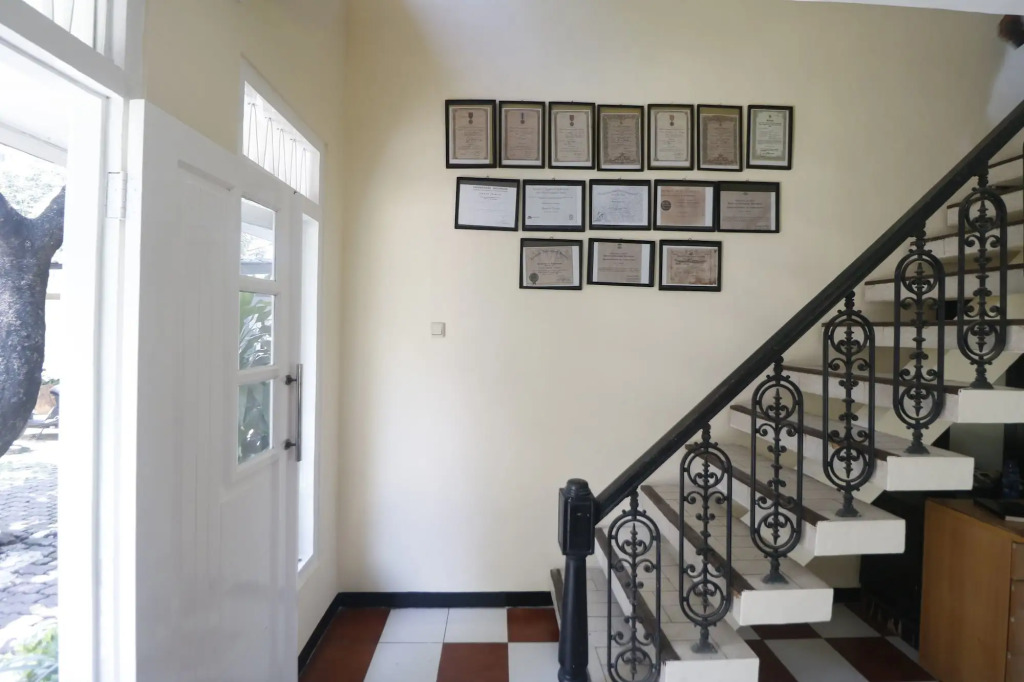 RedDoorz Plus at Jalan Gatot Subroto Jakarta