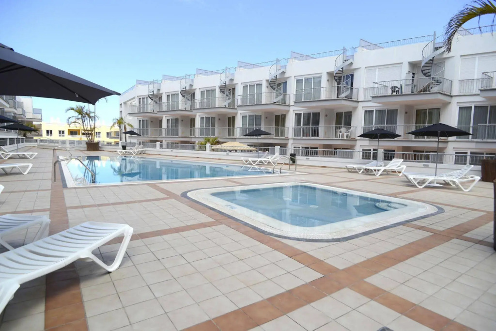 Arena Suites