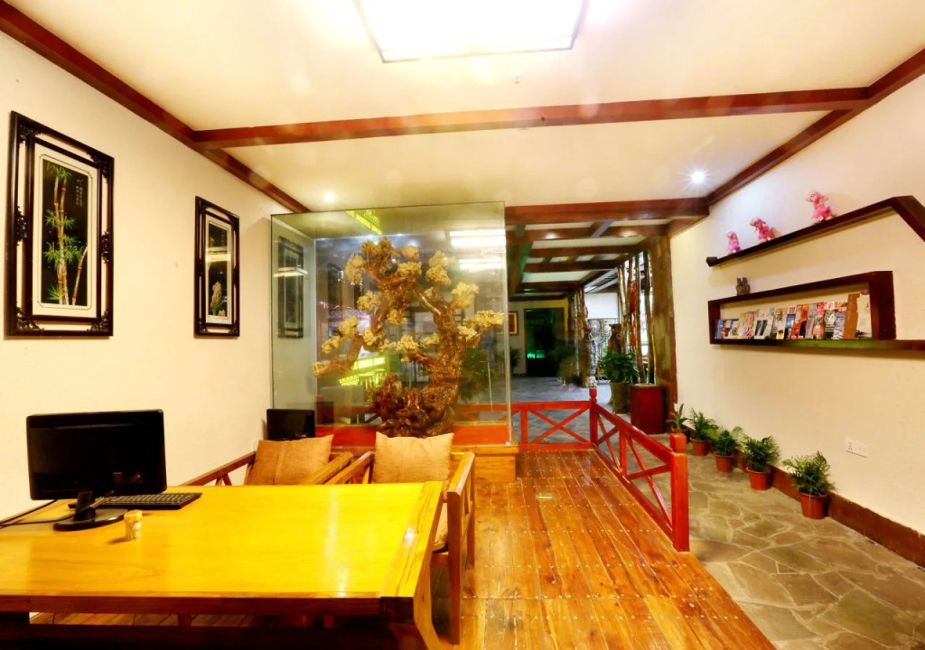 Zhangjiajie Yuening Hotel