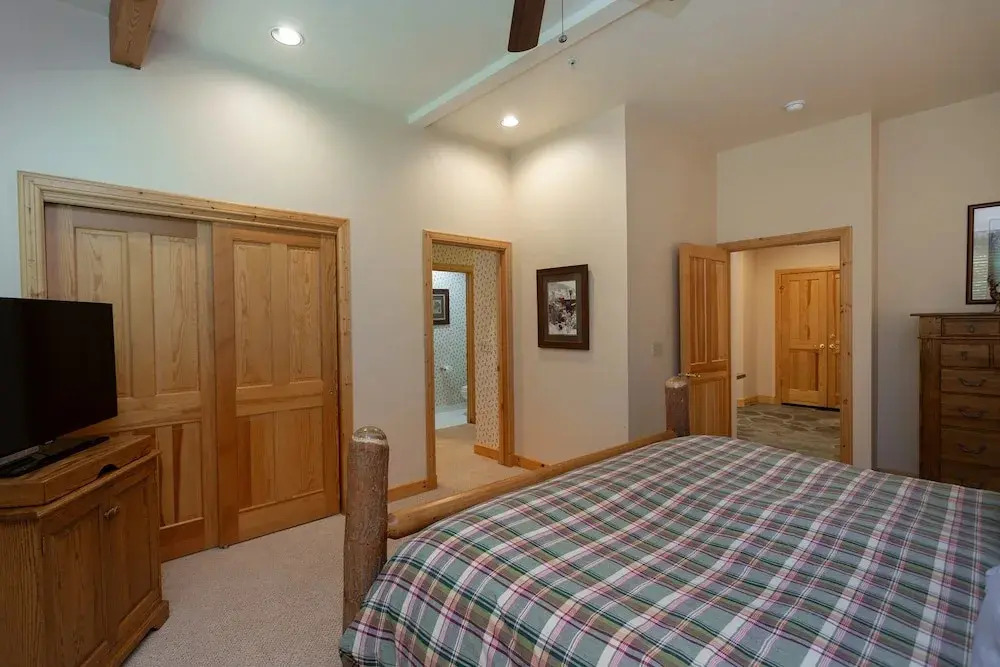 Trail's End Lodge at Deer Valley Resort - Two Bedroom Residence with Spa #401 2 Condo