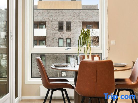 Urban escape - Only steps from the waterfront