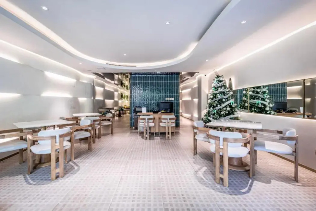 IconSphere Hotel