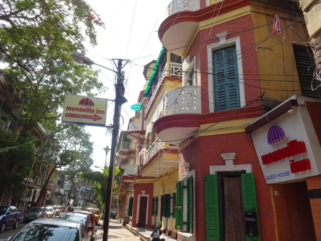 OYO Rooms Sealdah Near Entally Market