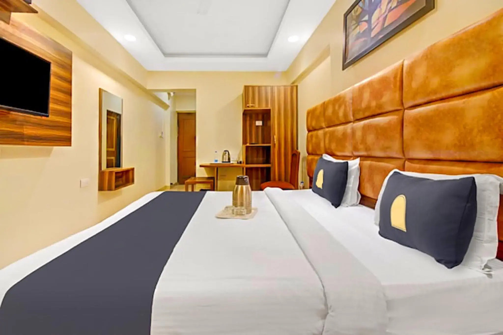 Hotel Mina International