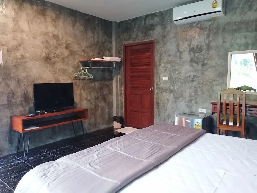 Bann Chansabai Resort