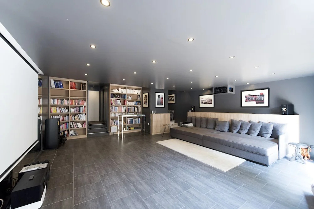 Grand Design on Ile Saint Germain