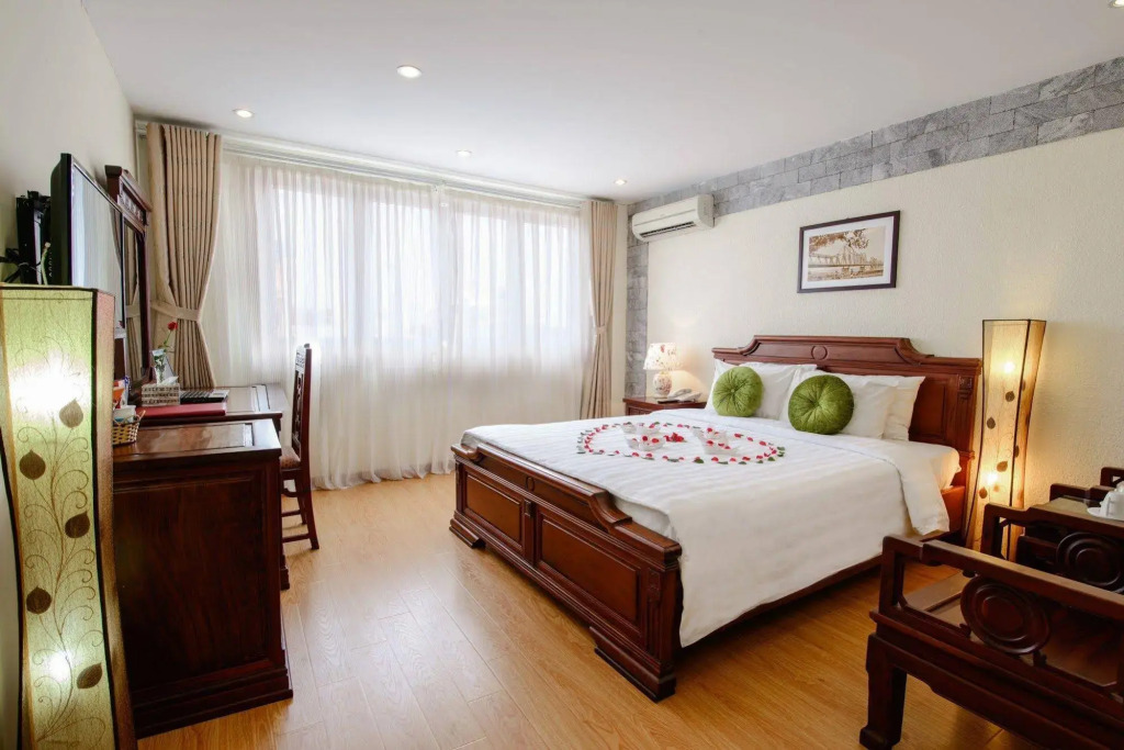 Sena Boutique Hotel & Travel
