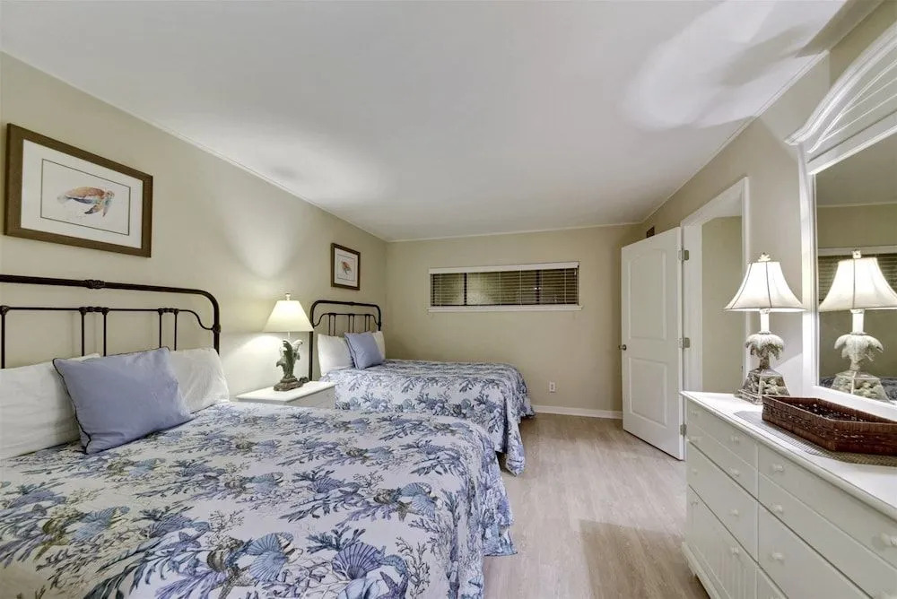 Ocean One 103