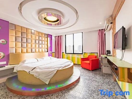 Shanghai Yahong Fashion Hotel