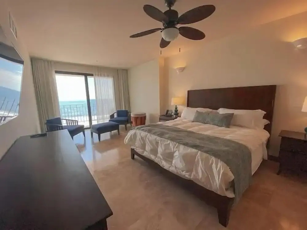 3 Bedroom Condo in Croc's Casino Resort