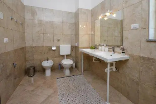 Villa LUMARE AQUA - Pool, Jacuzzi & Garden