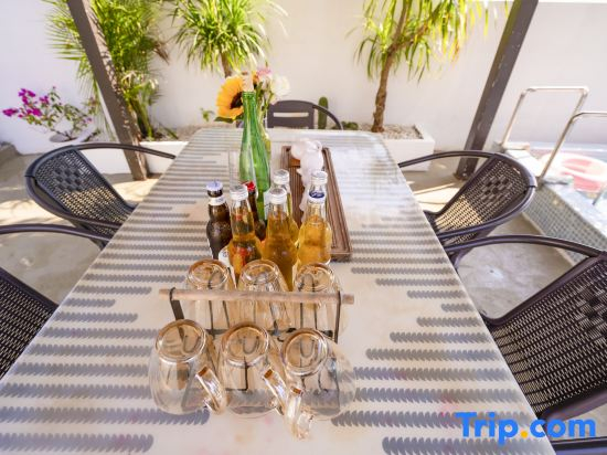 Weizhou Island Dudu's Banhai Homestay (Xijiao Wharf)