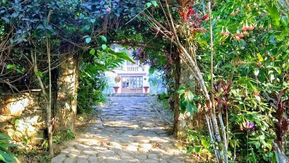 Laycafé Hostel