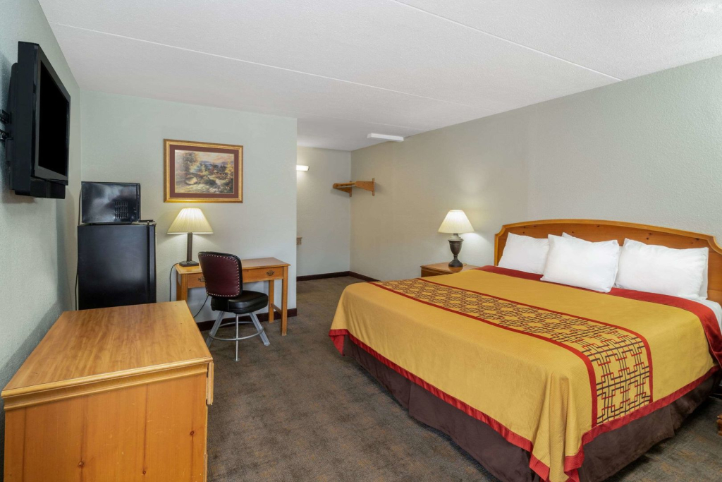 Pigeon Forge Parkway Inn